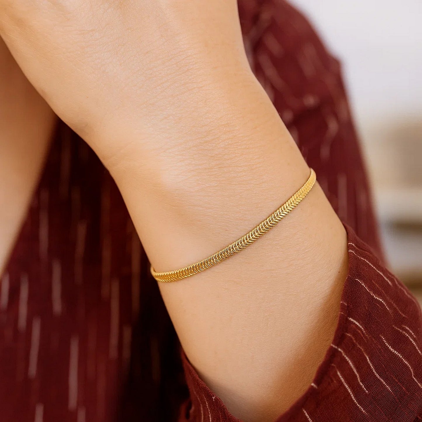 14K Yellow Gold Oval Snake Chain Bracelet (2.60 mm)